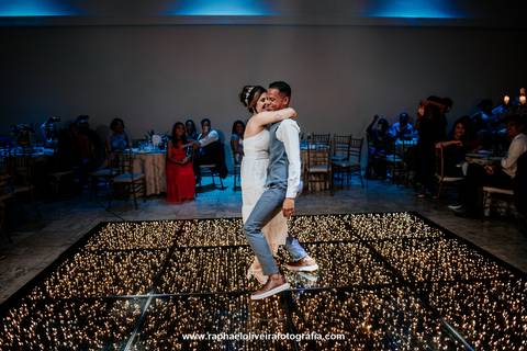 Casamento, paroquia santissima trindade, noiva com madrinha, casamento em sp, virei noiva, como organizar um casamento, espaços para casamento, fotógrafos para casamento, casamento no campo, casamento no por do sol, raphael oliveira fotografia'