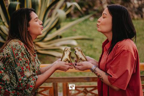 meninas, ensaio pre-wedding gay, lesbica, casamento lgbt, lgbt wedding, noivas, ensaio de casal gay, fotografo de casamento, lugares para pré casamento, ideias para pre wedding, raphael oliveira'