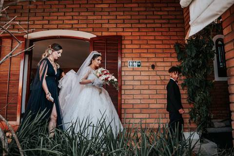 Casamento no campo, casa acoty, casamento por do sol, fotografo de casamento, ideias de casamento, fotografo de casamento, wedding, vestido de noiva, sapato de noiva, raphael oliveira fotografia, inspiração para casamento.'