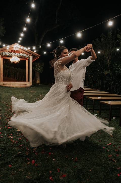 Casamento no campo, casa acoty, casamento por do sol, fotografo de casamento, ideias de casamento, fotografo de casamento, wedding, vestido de noiva, sapato de noiva, raphael oliveira fotografia, inspiração para casamento.'