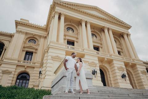 Pre-Wedding museu do ipiranga, ensaio de casal, pre-wedding, Museu do ipiranga, fotografo de casamentos, inspiração para casamento, poses para pre-wedding, espaço para casamento, fotos de pre-wedding, locais pre-wedding, raphael oliveira fotografia'