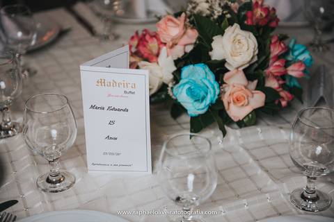 Decoração de debutante com tema cinderela'