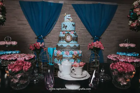 Decoração de debutante com tema cinderela'