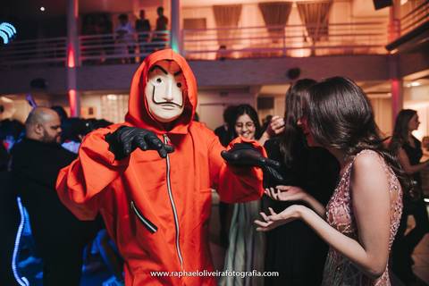 Ensaio de debutante, debutante, festa de 15 anos, festa de debutante, ensaio feminino, ensaio de 15 anos, decoração temática, bela e a fera, menina, 15 anos, making of de debutante, fotografo de debutante, raphael oliveira fotografia'