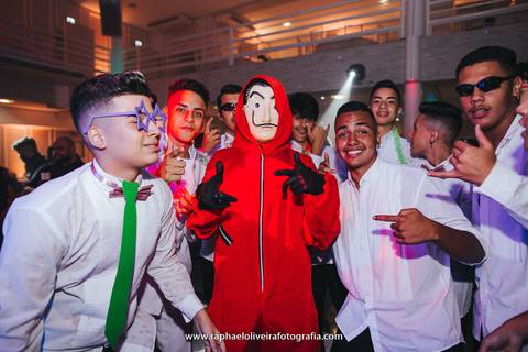 Ensaio de debutante, debutante, festa de 15 anos, festa de debutante, ensaio feminino, ensaio de 15 anos, decoração temática, bela e a fera, menina, 15 anos, making of de debutante, fotografo de debutante, raphael oliveira fotografia'