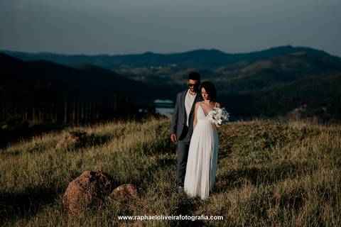 Morro do Capuava, pre casamento capuava, ensaio de casal, fotografo de casamento, pre-wedding, ensaio fotografico na montanha, pre-wedding na montanha, noiva, noivo, ideias para foto de casal, blog de noiva, raphael oliveira fotografia '