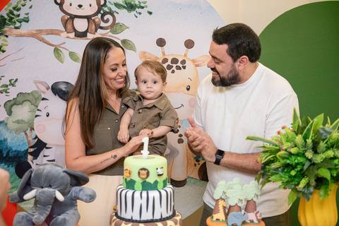 cantando parabéns '