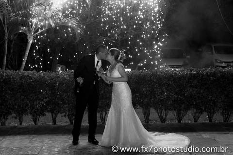 brinde com cascata de fogos casamento louveira sp'