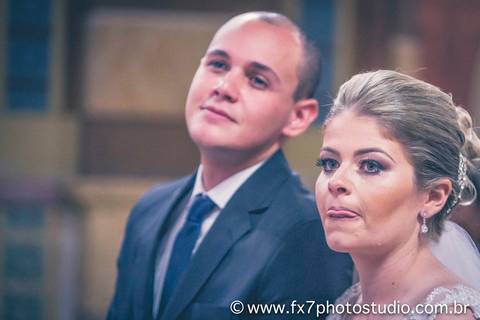 noiva de língua de fora'