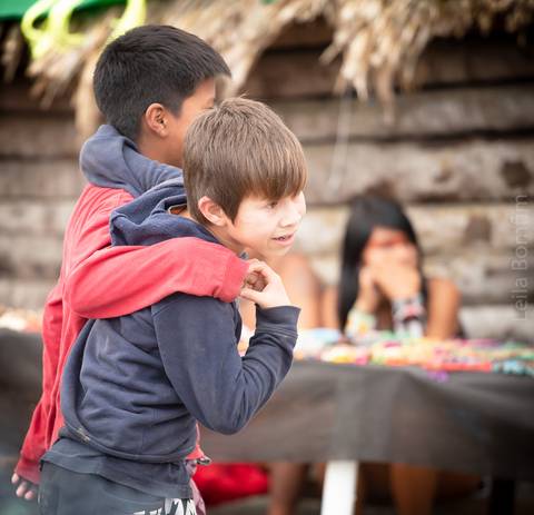 amizade e cuidado que eles tem uns com os outros é impressionante'