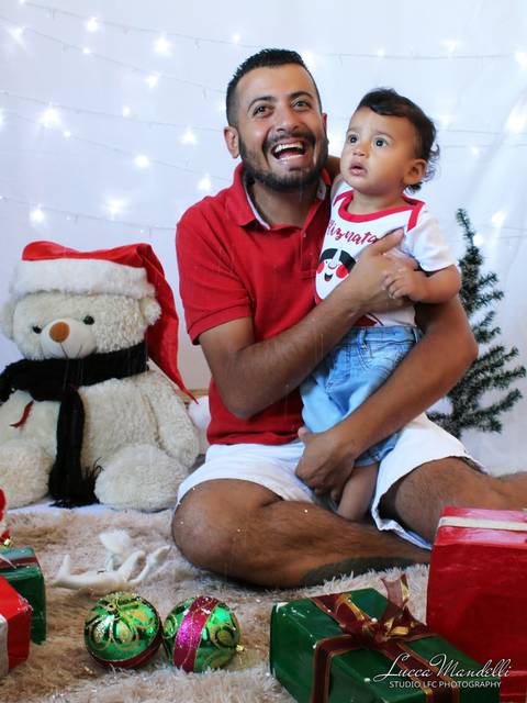 Ensaio-fotografico-externo-tematico-familia-de-de-natal-caieiras-sao-paulo'