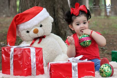 Ensaio-fotografico-externo-tematico-familia-de-de-natal-caieiras-sao-paulo'