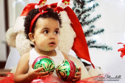 Ensaio-fotografico-externo-tematico-familia-de-de-natal-caieiras-sao-paulo'