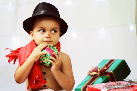 Ensaio-fotografico-externo-tematico-familia-de-de-natal-caieiras-sao-paulo'