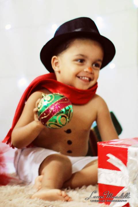 Ensaio-fotografico-externo-tematico-familia-de-de-natal-caieiras-sao-paulo'