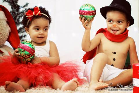 Ensaio-fotografico-externo-tematico-familia-de-de-natal-caieiras-sao-paulo'