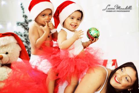 Ensaio-fotografico-externo-tematico-familia-de-de-natal-caieiras-sao-paulo'
