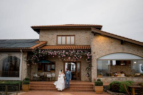 casamento Casa de Pietra, casamento intimista Vila Toscana, arquitetura italiana casamento, fotos casamento Natália e Lucas, fotografia de casamento São Paulo, casamento rústico e elegante, casamento na Casa de Pietra.'