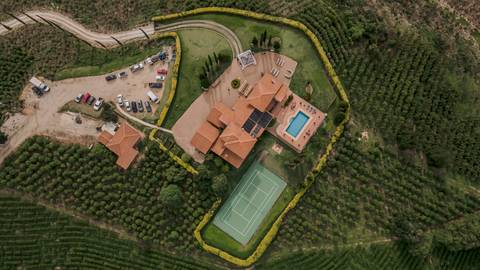 casamento Casa de Pietra, casamento intimista Vila Toscana, arquitetura italiana casamento, fotos casamento Natália e Lucas, fotografia de casamento São Paulo, casamento rústico e elegante, casamento na Casa de Pietra.'