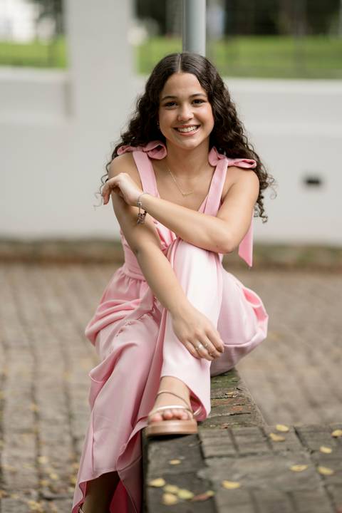 Um ensaio de 15 anos leve pode ser delicado, espontâneo e cheio de naturalidade. '