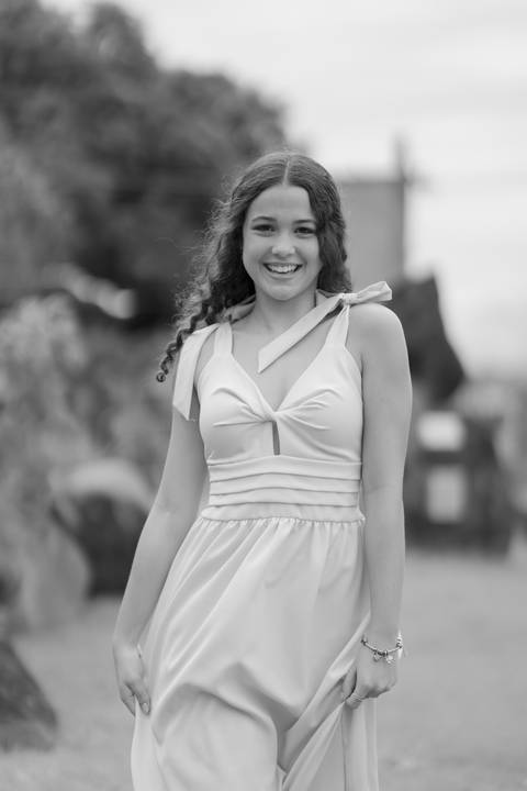 Um ensaio de 15 anos leve pode ser delicado, espontâneo e cheio de naturalidade. '