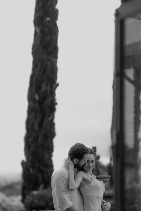 ensaio pré-wedding Casa di Pietra, ensaio pré-wedding Vila Toscana, fotos de casal na Casa di Pietra, ensaio pré-wedding estilo toscano, melhor local para ensaio pré-wedding.'