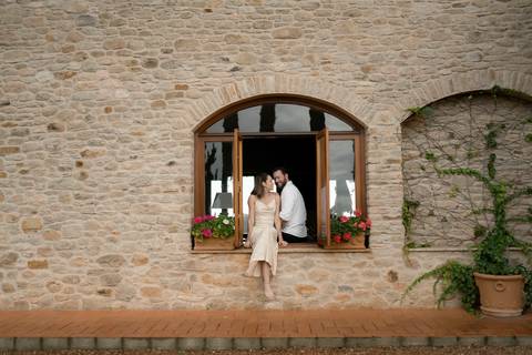 ensaio pré-wedding Casa di Pietra, ensaio pré-wedding Vila Toscana, fotos de casal na Casa di Pietra, ensaio pré-wedding estilo toscano, melhor local para ensaio pré-wedding.'