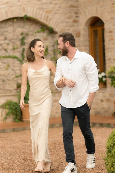 ensaio pré-wedding Casa di Pietra, ensaio pré-wedding Vila Toscana, fotos de casal na Casa di Pietra, ensaio pré-wedding estilo toscano, melhor local para ensaio pré-wedding.'