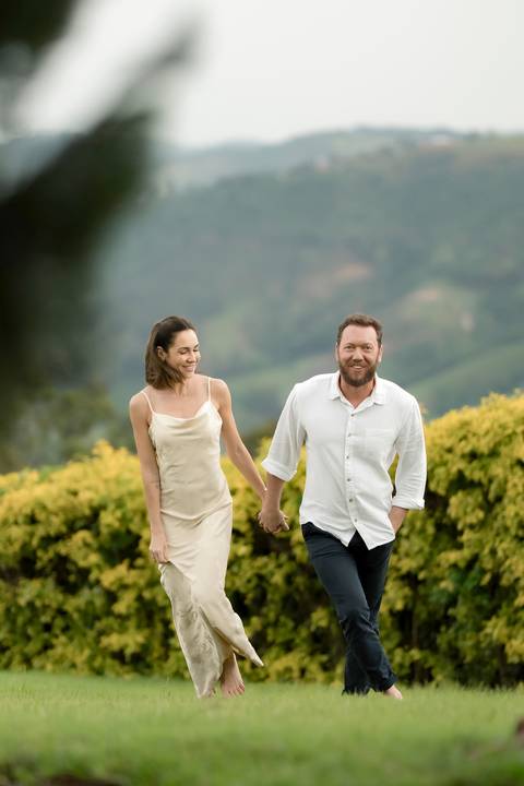 ensaio pré-wedding Casa di Pietra, ensaio pré-wedding Vila Toscana, fotos de casal na Casa di Pietra, ensaio pré-wedding estilo toscano, melhor local para ensaio pré-wedding.'