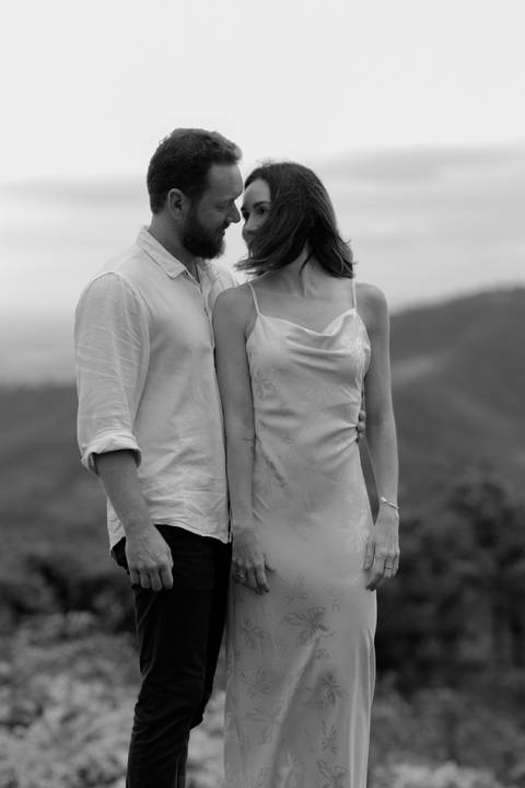 ensaio pré-wedding Casa di Pietra, ensaio pré-wedding Vila Toscana, fotos de casal na Casa di Pietra, ensaio pré-wedding estilo toscano, melhor local para ensaio pré-wedding.'