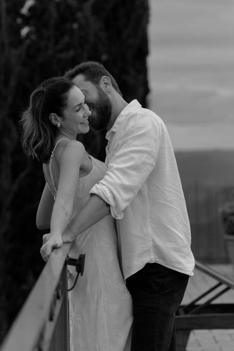 ensaio pré-wedding Casa di Pietra, ensaio pré-wedding Vila Toscana, fotos de casal na Casa di Pietra, ensaio pré-wedding estilo toscano, melhor local para ensaio pré-wedding.'