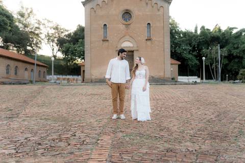 Fotografia de pre wedding no por do sol'