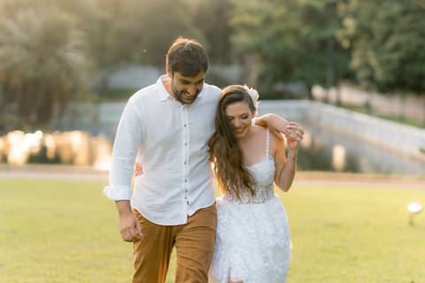 Fotografia de pre wedding no por do sol'