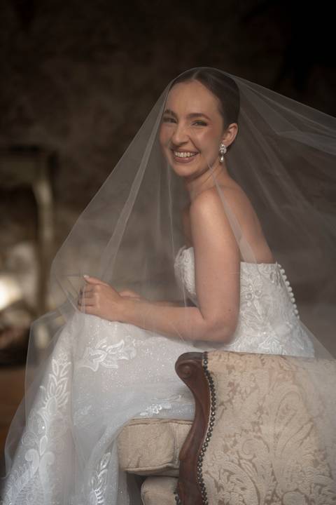memória. A Fazenda A Querência, com sua arquitetura histórica e natureza exuberante, foi palco de um casamento emociomemória. A Fazenda A Querência, com sua arquitetura histórica e natureza exuberante, foi palco de um casamento emocio'
