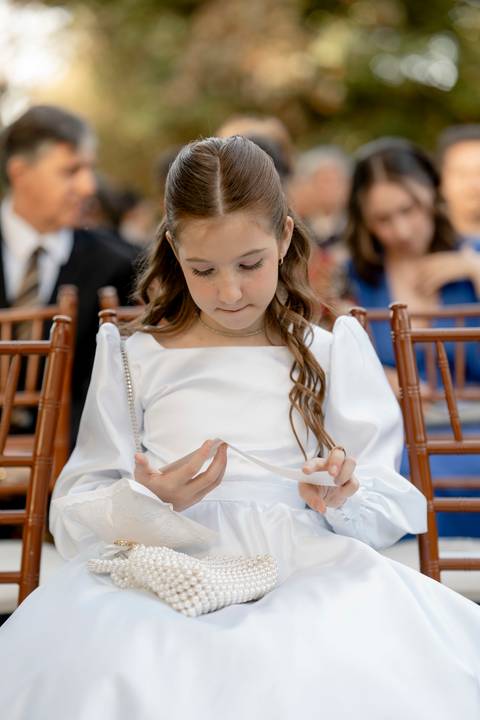 memória. A Fazenda A Querência, com sua arquitetura histórica e natureza exuberante, foi palco de um casamento emocio'