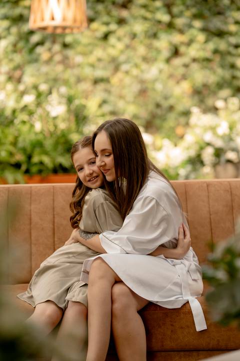 memória. A Fazenda A Querência, com sua arquitetura histórica e natureza exuberante, foi palco de um casamento emocio'