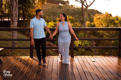 Casal no Por-do-Sol Recanto das Cachoeiras em Brotas ensaio pré Casamento por ROnny Viana '