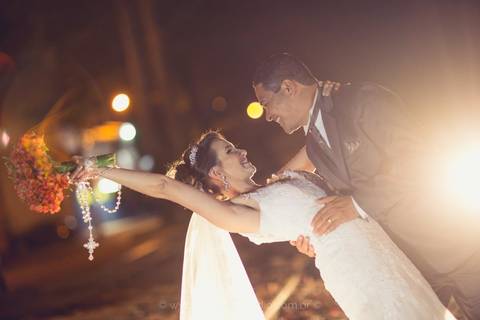 Ensaio Casal, após a cerimônia de casamento religioso, na capela Sagrado Coração de Jesus em Casimiro de Abreu / RJ '