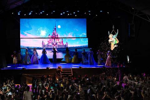 Espetáculo de dança e Ballet Âmbar Celebration 20 anos. 20 anos de espetáculos da escola de dança Âmbar em Macaé RJ - Fotos de Palco Cezar Fernandes'