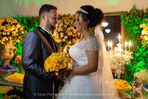 Recepção de casamento religioso na casa de festas Deck du Peres em Macaé RJ'