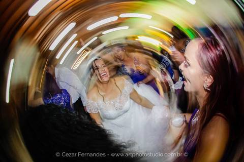 Pista de Dança em casamento na casa de festas Deck du Peres em Macaé RJ'