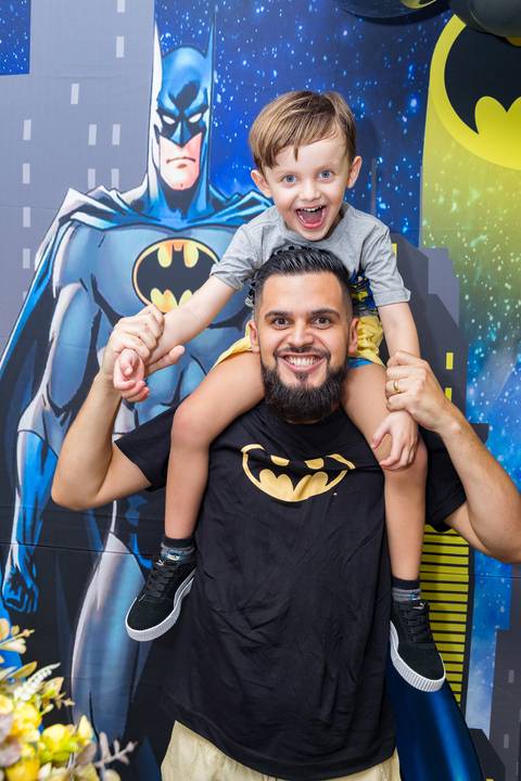 Aniversário Bernardo 4 anos - Decoração Batman'