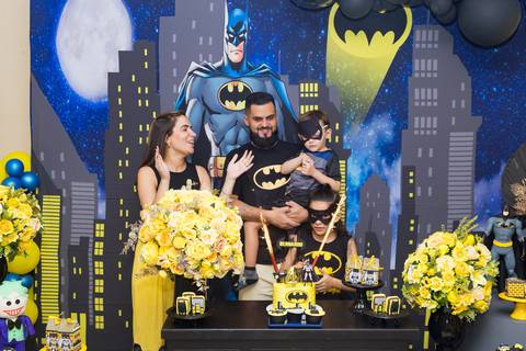 Aniversário Bernardo 4 anos - Decoração Batman'