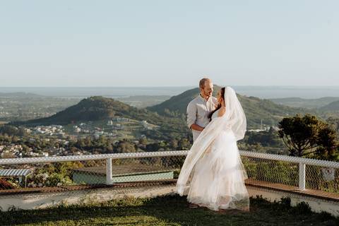 Ensaio pré casamento externo wedding no parque da Redenção e Santuário mãe de Deus Suelen e Thiago por Kevin Medeiros fotógrafo canoas e porto alegre RS'