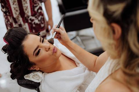 Making of noiva make maquiagem na Estilo A Estética por Kevin Medeiros fotógrafo de Canoas, porto alegre e RS'