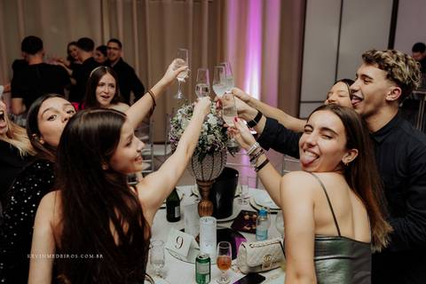 Festa recepção 15 anos debutante da Julia na AFAI por Kevin Medeiros fotógrafo canoas porto alegre rs'