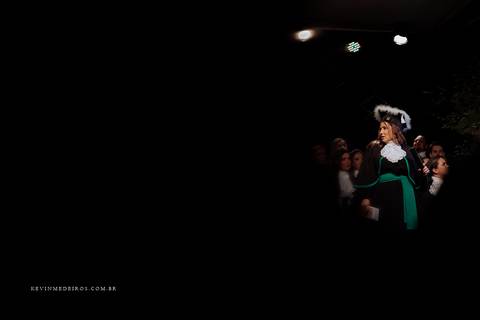 Ensaio de Formatura formanda em servicos sociais Vanessa realizada na universidade ulbra canoas por kevin medeiros fotógrafo rs'