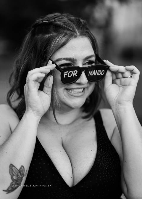 Ensaio de Formatura formanda em servicos sociais Vanessa realizada na universidade ulbra canoas por kevin medeiros fotógrafo rs'