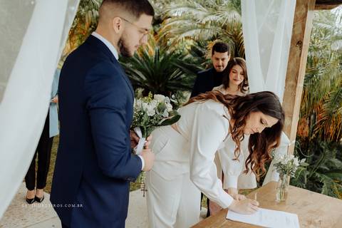 Mini casamento intimista familiar Mariana e Giovani em Gramado Canela serra gaúcha por Kevin Medeiros fotógrafo canoas porto alegre rs'