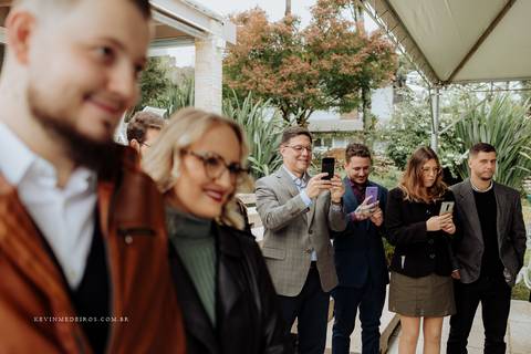 Mini casamento intimista familiar Mariana e Giovani em Gramado Canela serra gaúcha por Kevin Medeiros fotógrafo canoas porto alegre rs'